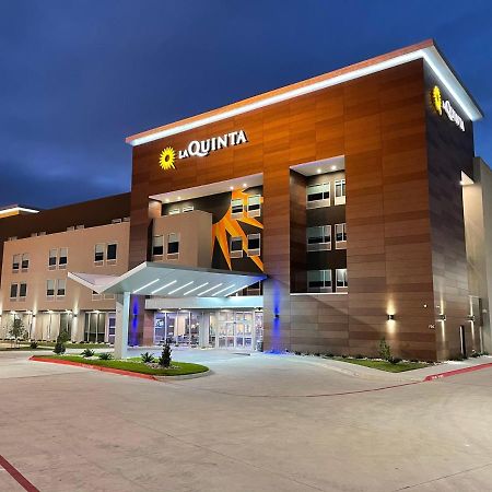 La Quinta Inn & Suites By Wyndham Dallas/Fairpark Exterior foto