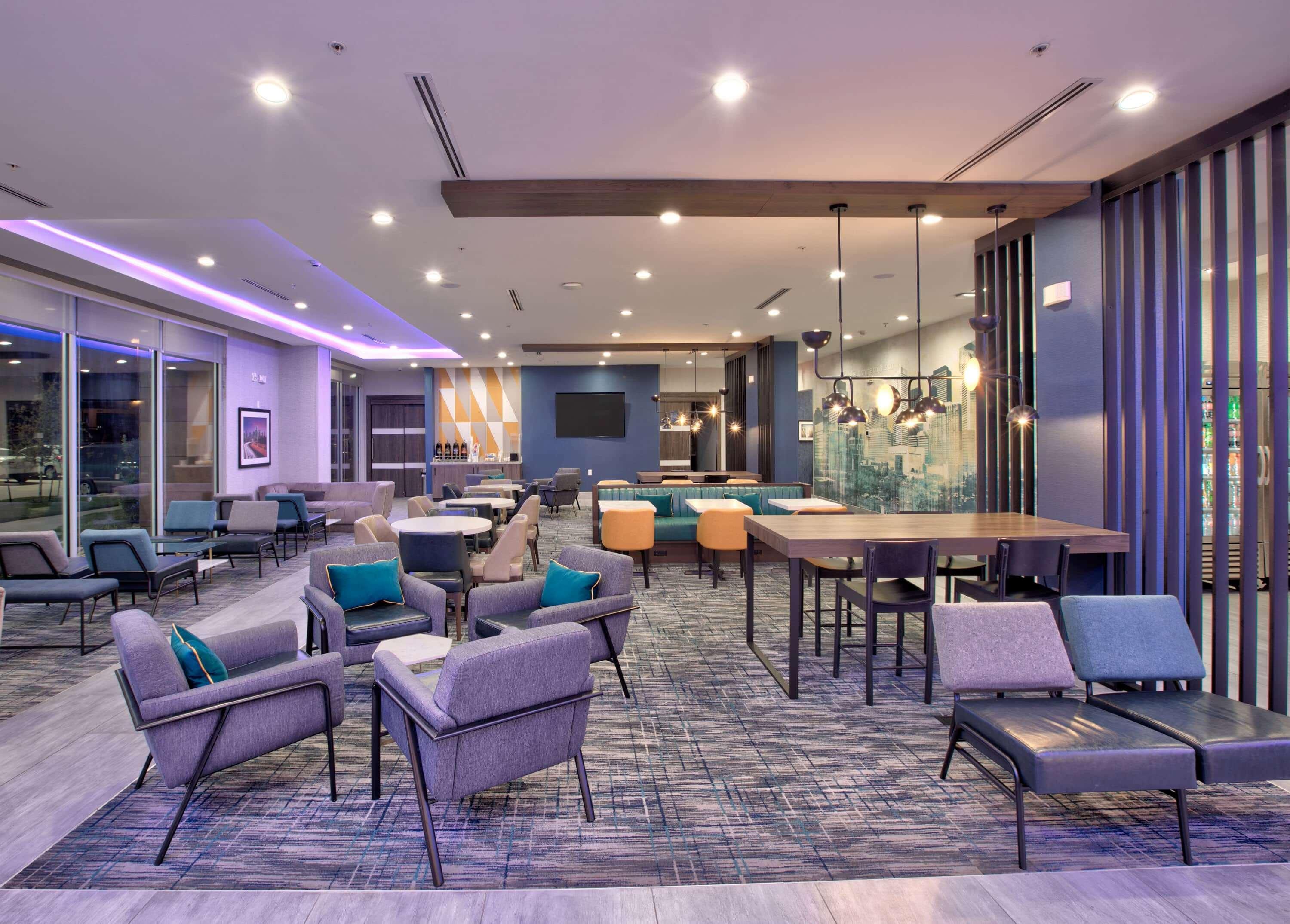 La Quinta Inn & Suites By Wyndham Dallas/Fairpark Exterior foto